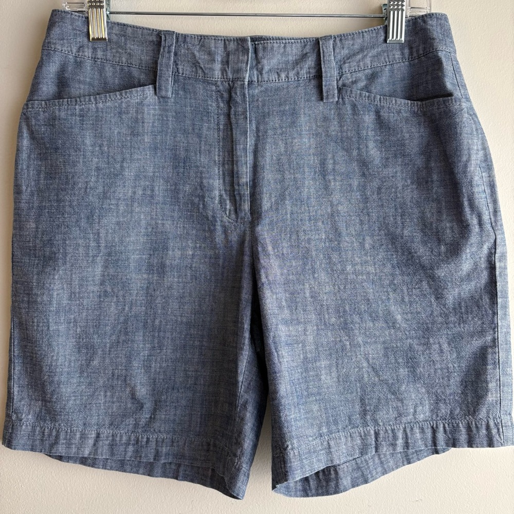 Lands’ End Chambray Shorts Women’s Size 6 Blue Lightweight Summer Casual Classic